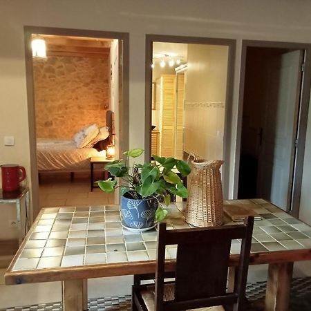 La Dame Blanche Bed & Breakfast Saint-Maurice-d'Ibie Exterior photo