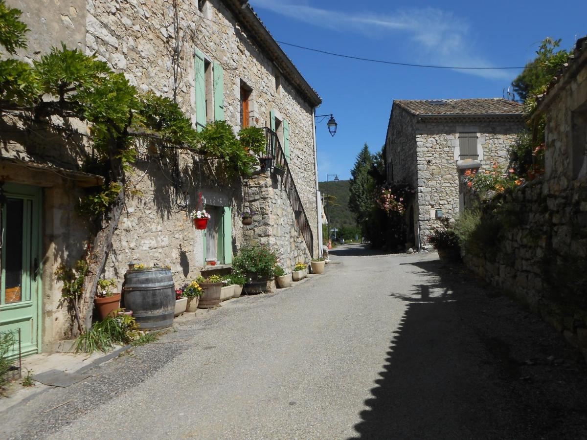 La Dame Blanche Bed & Breakfast Saint-Maurice-d'Ibie Exterior photo