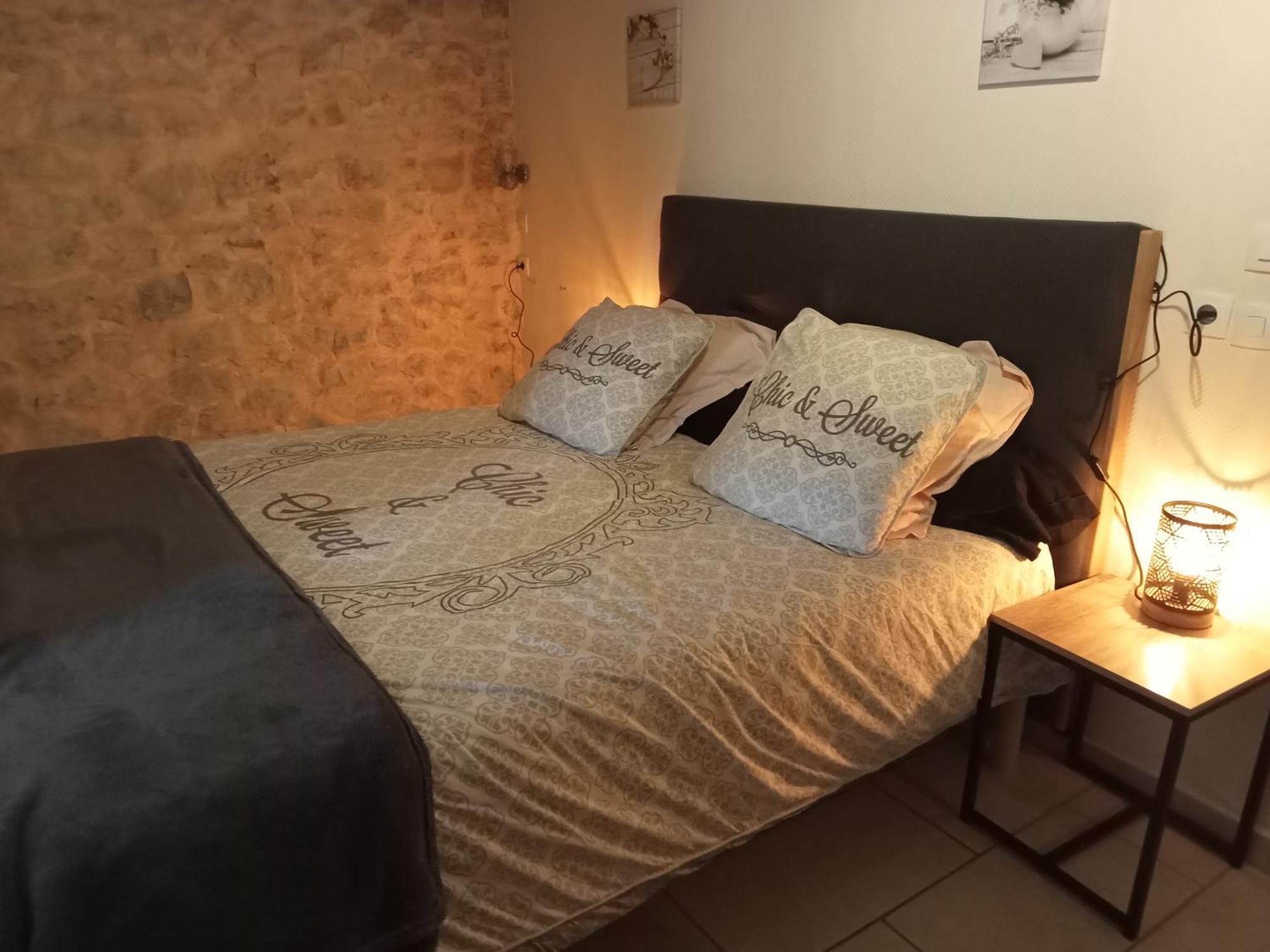 La Dame Blanche Bed & Breakfast Saint-Maurice-d'Ibie Exterior photo
