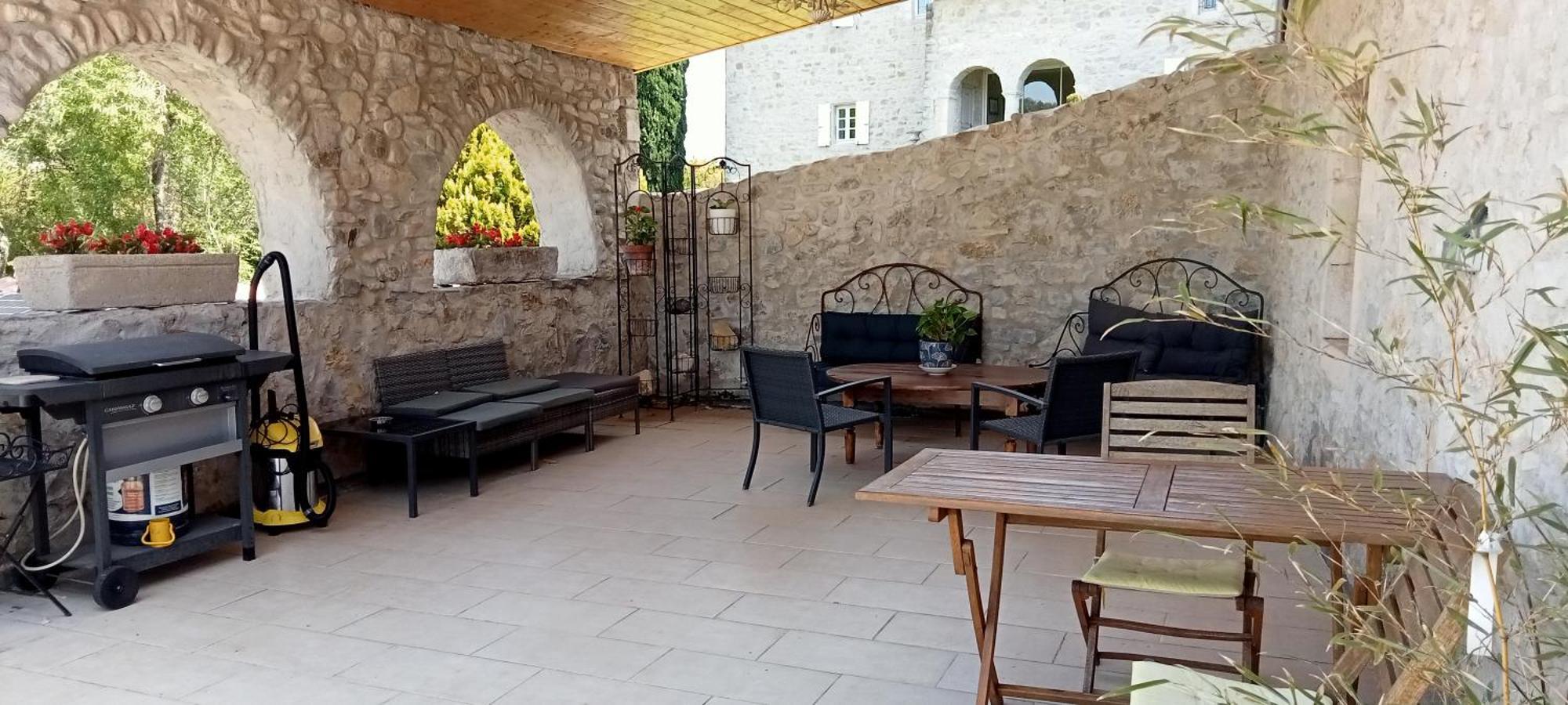 La Dame Blanche Bed & Breakfast Saint-Maurice-d'Ibie Exterior photo